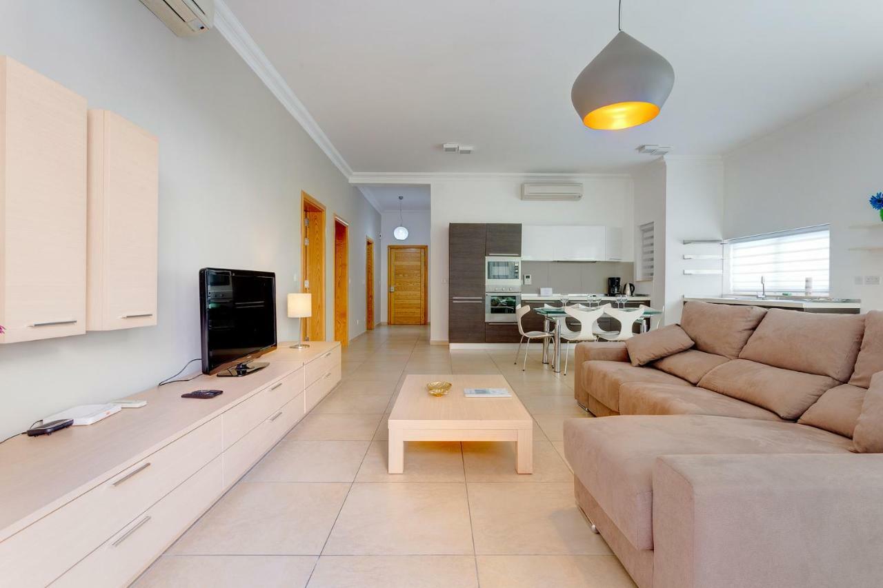 Apartment In Fort Cambridge With Pool 斯利马 外观 照片