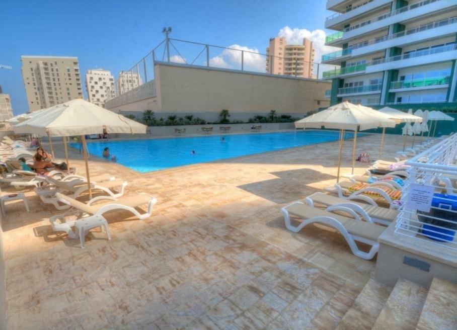 Apartment In Fort Cambridge With Pool 斯利马 外观 照片